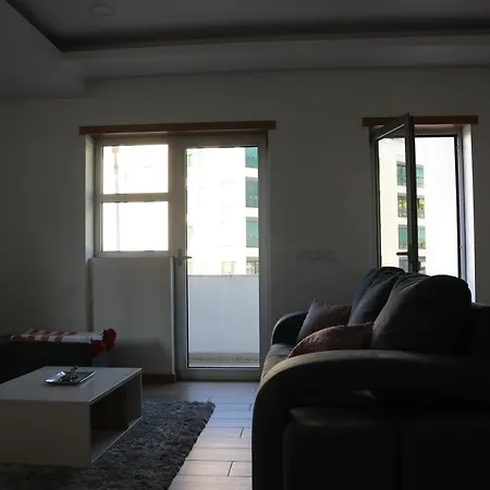 Casa Da Fonte Quente * 莱里亚